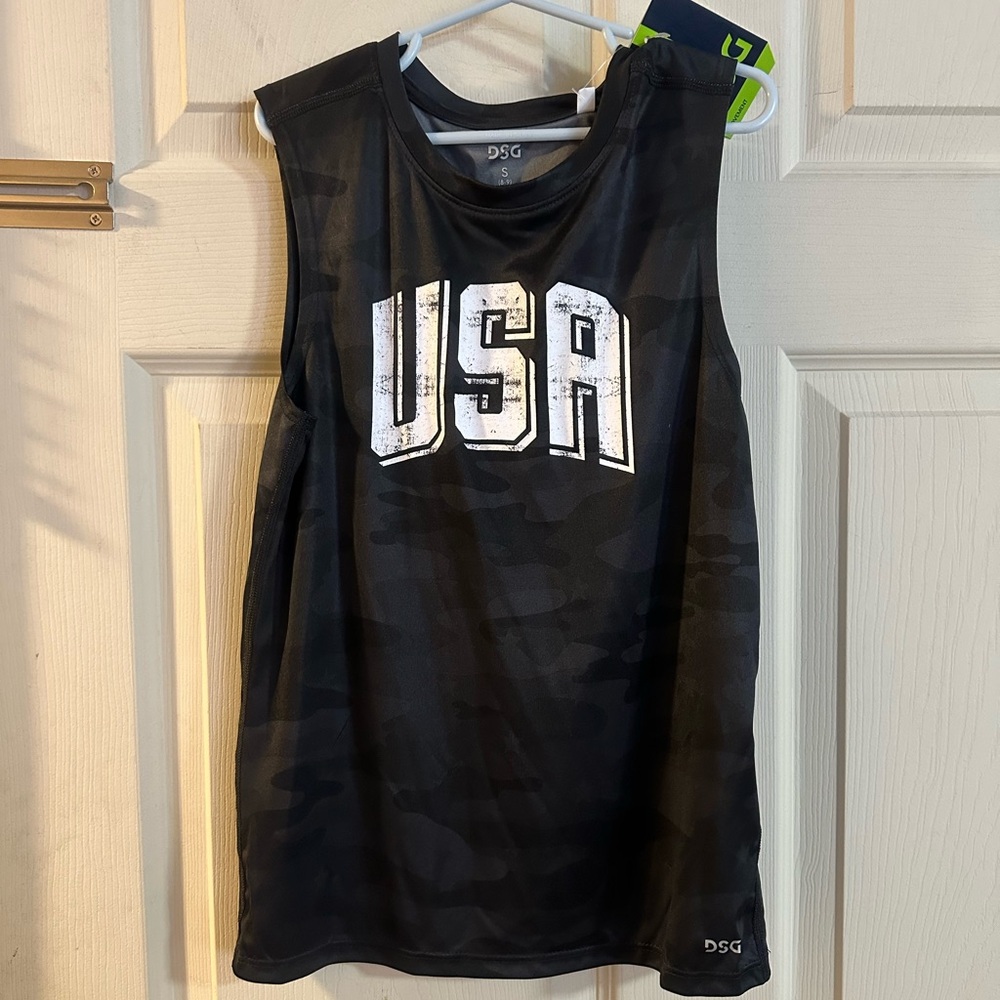 DSG BOYS PRINTED MOVEMENT TANK: BLACK CAMO: NEW WITH TAGS: SIZE SMALL
